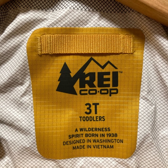 REI Toddler Rain Shell - Picture 2 of 3